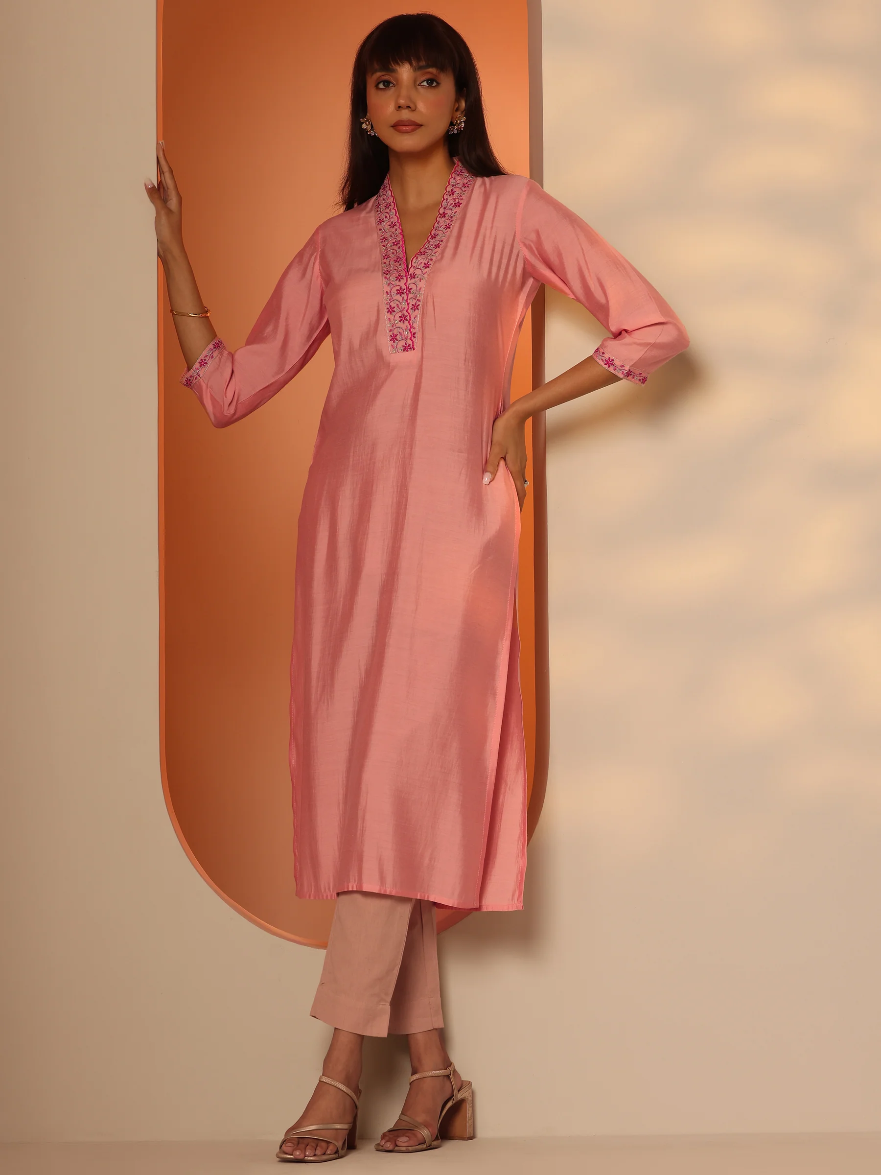 29808_6Main.webp Peach Embroidered Silk Blend Straight Kurta - Image 1