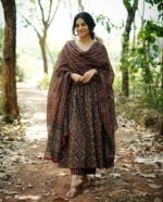 Women's Viscose Printed Flared A-Line Kurta With Pant And Dupatta Suit Set | Kurta Set - Image 2