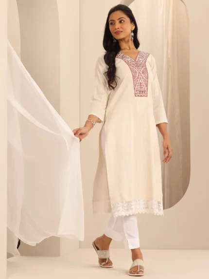 Off White Yoke Design Cotton Blend Straight Kurta